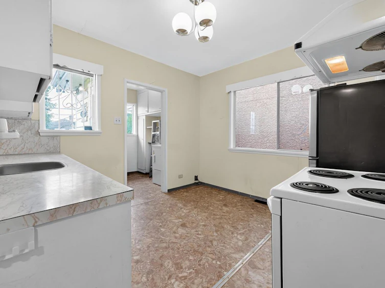 3069 E 18th Avenue, Vancouver, BC, V5M 2R4 - 11