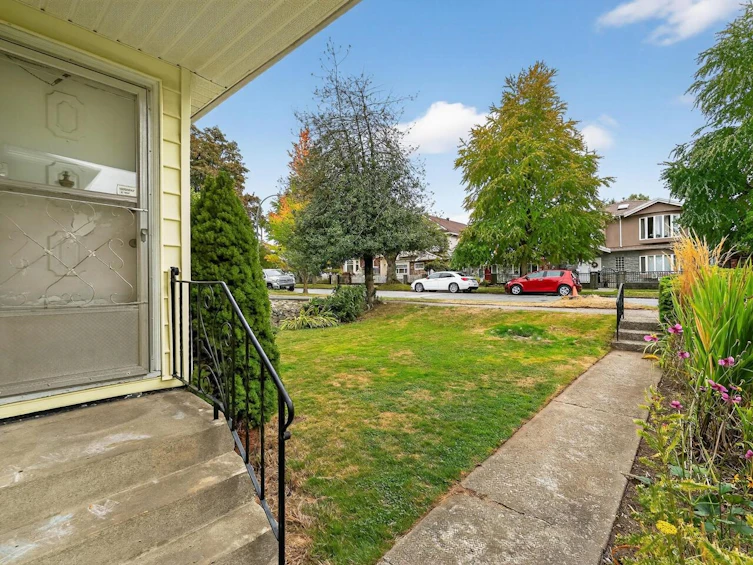 3069 E 18th Avenue, Vancouver, BC, V5M 2R4 - 19
