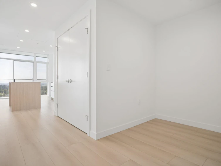 2305-13573 98a Avenue, Surrey, BC, V3T 0X1 - 3