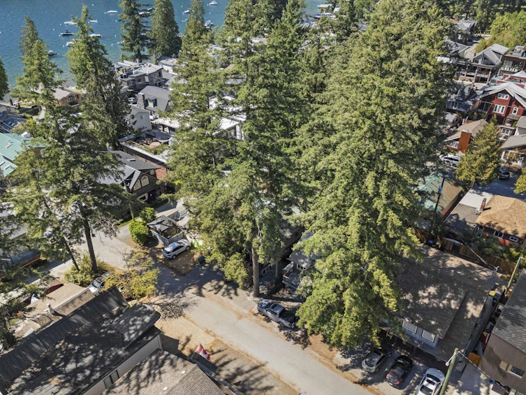 311 Spruce Street, Cultus Lake, BC, V2R 4Y7 - 37