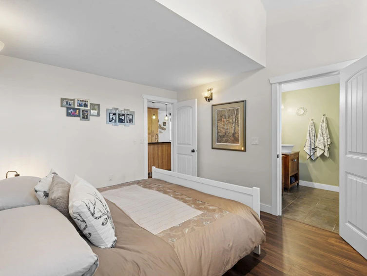 311 Spruce Street, Cultus Lake, BC, V2R 4Y7 - 14