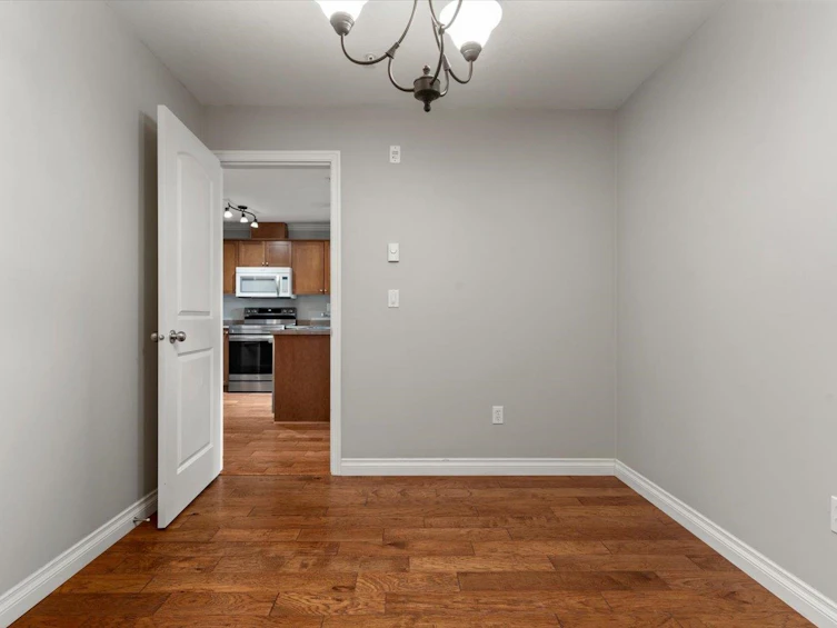 305-45645 Knight Road, Chilliwack, BC, V2R 0B1 - 14