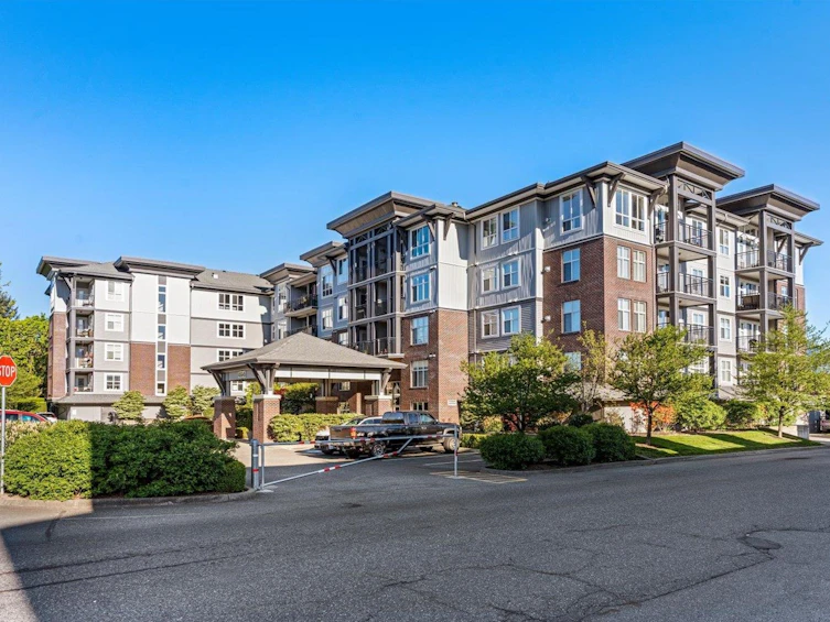 305-45645 Knight Road, Chilliwack, BC, V2R 0B1