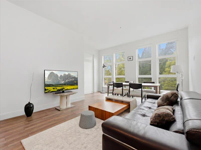 203-6999 Cambie Street - 3