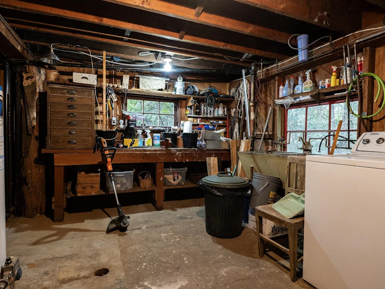 2572 Miles Road, Roberts Creek, BC, V0N 2W4 - 22