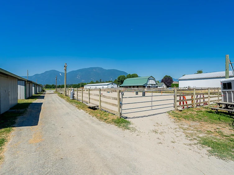 42050 Keith Wilson Road, Chilliwack, BC, V2R 4B2 - 9