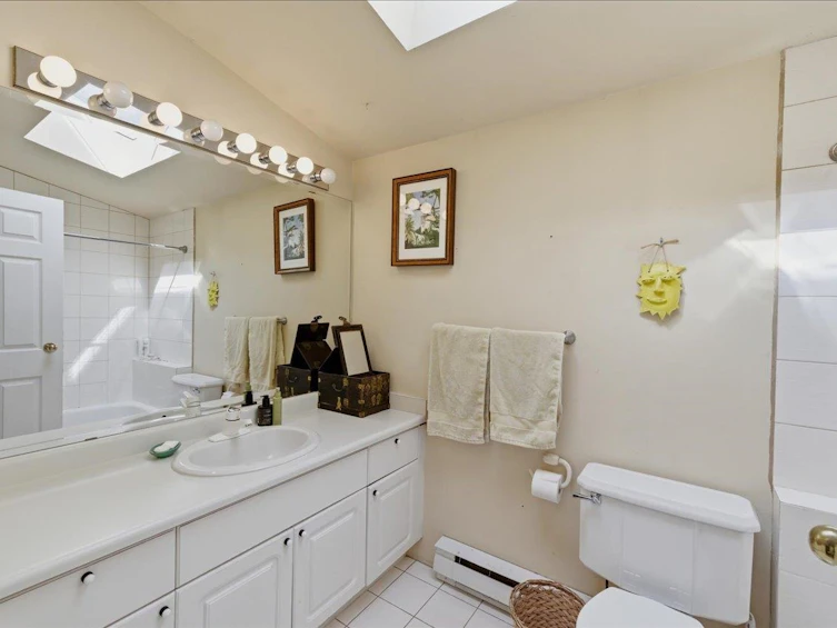 706 W 24th Avenue, Vancouver, BC, V5Z 2B8 - 28