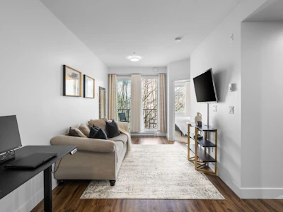 311-2465 Wilson Avenue - 5