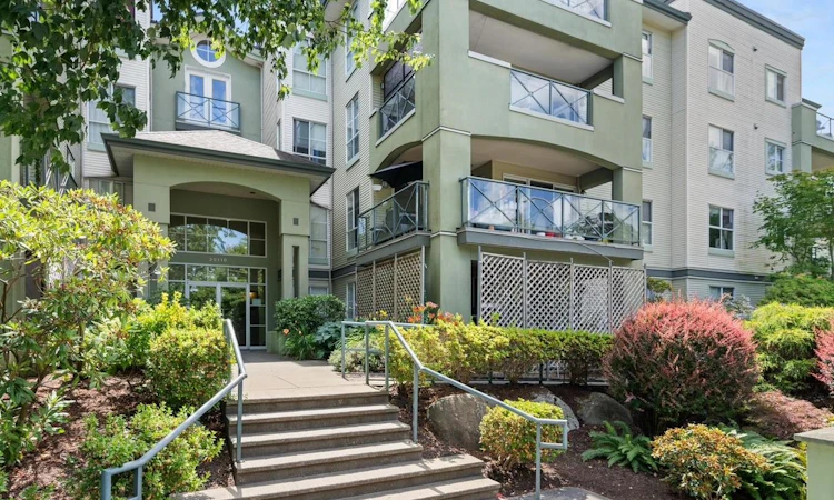 410-20110 Michaud Crescent