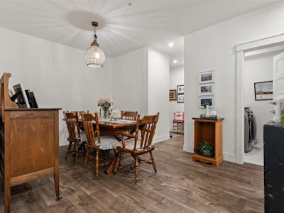 209-5384 Tyee Lane - 3