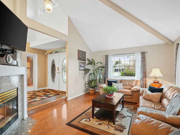 19066 63b Avenue, Surrey, BC, V3S 8G5 - 4