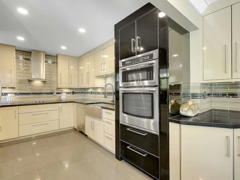 15092 73rd Avenue, Surrey BC V3S 7A7