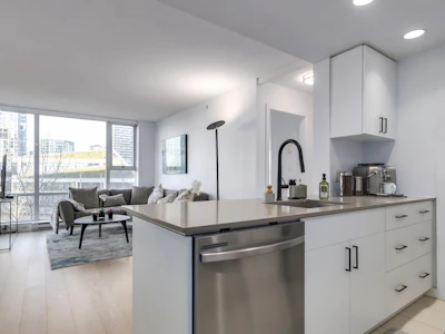 805-550 Pacific Street - 2