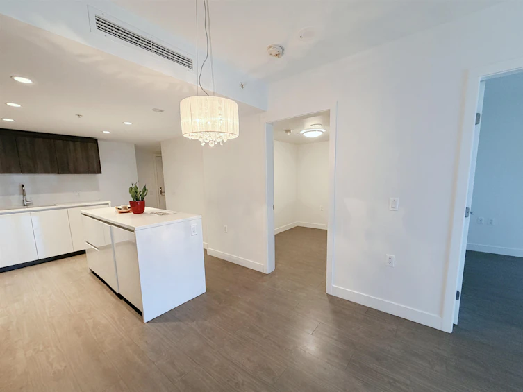 617-6328 No. 3 Road, Richmond, BC, V6Y 0L6 - 7