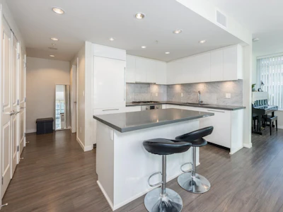709-7368 Gollner Avenue - 5