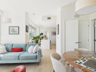 404-5289 Cambie Street - 5