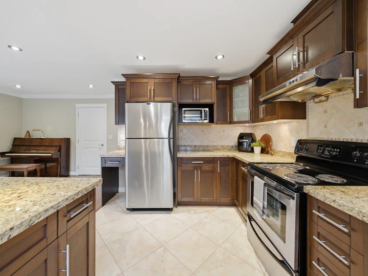 2808 Mccoomb Drive, Coquitlam, BC, V3B 6B3 - 15