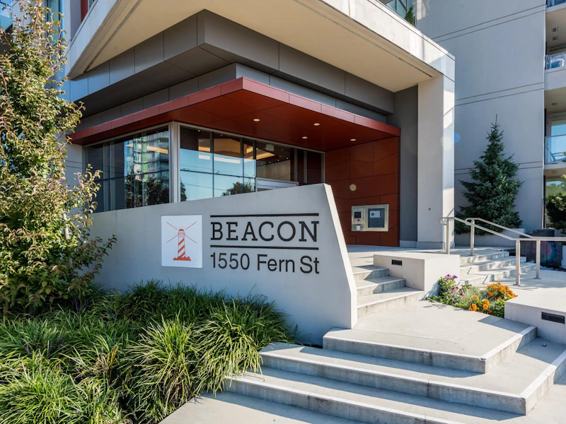 601 - 1550 Fern Street, North Vancouver BC