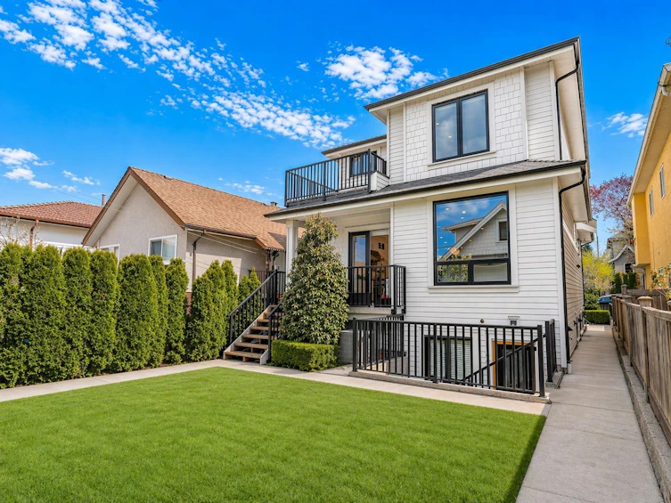 1221 Rossland Street, Vancouver, BC, V5K 4A3 - 23