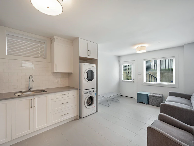1221 Rossland Street, Vancouver, BC, V5K 4A3 - 24