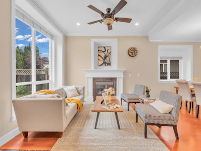 5880 Irmin Street - 4