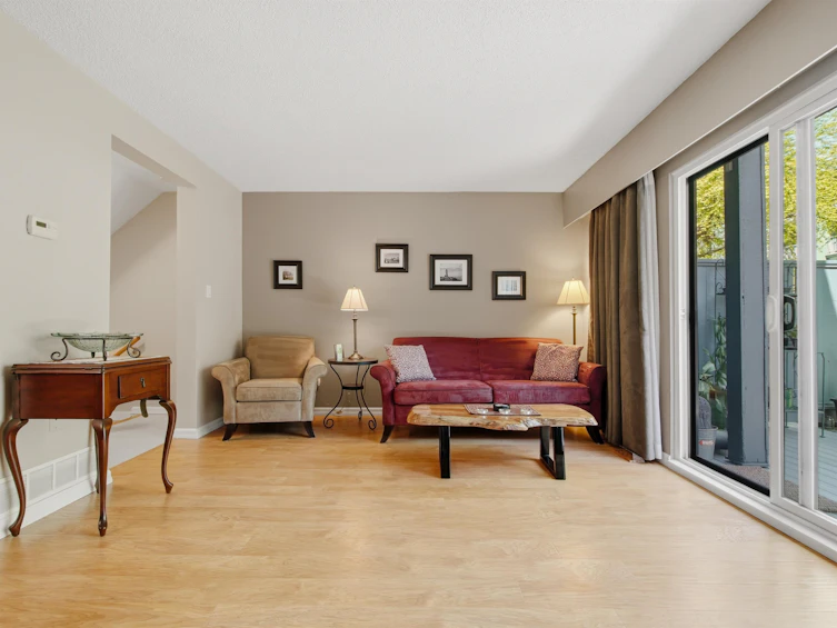 3862 Pentland Court, Burnaby, BC, V3N 4L4 - 5