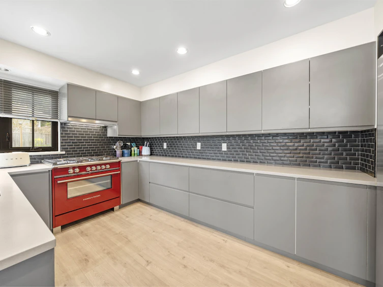 16071 8 Avenue, Surrey, BC, V4A 1A1 - 10