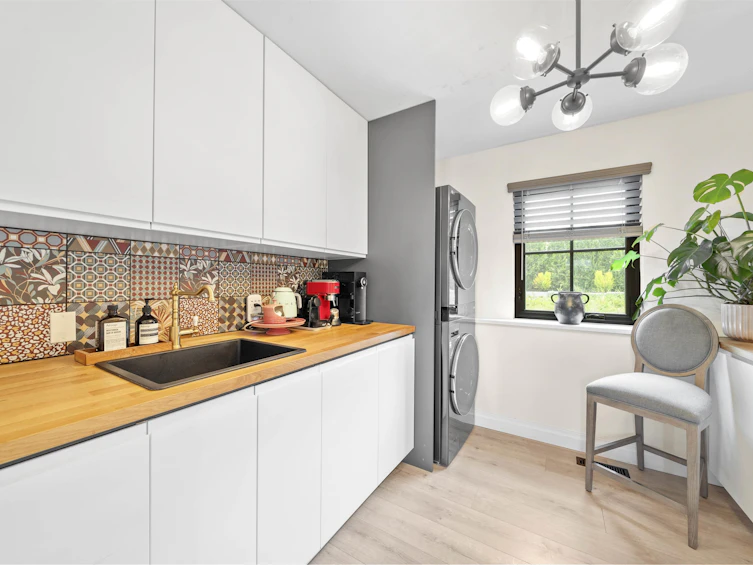 16071 8 Avenue, Surrey, BC, V4A 1A1 - 15