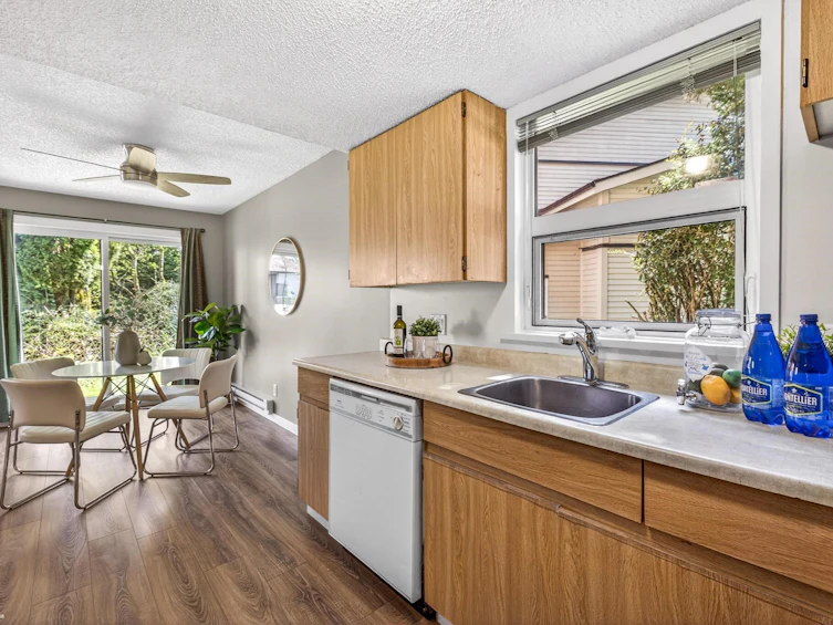 101-7120 133 Street, Surrey, BC, V3W 7Z7 - 9