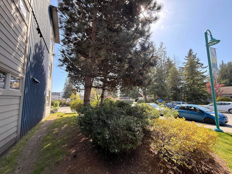 206-5604 Inlet Avenue, Sechelt, BC, V7Z 0H7 - 4