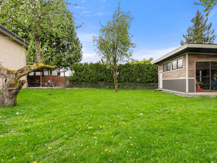 10218 Oval Drive, Chilliwack, BC, V2P 6S7 - 36