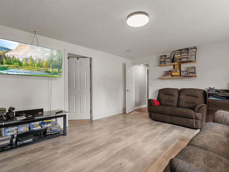 10218 Oval Drive, Chilliwack, BC, V2P 6S7 - 24