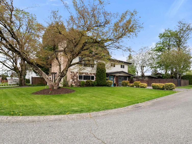 10218 Oval Drive, Chilliwack, BC, V2P 6S7