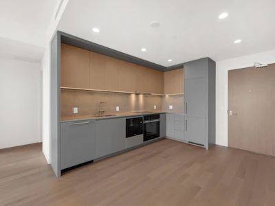 511/-3963 Uplands Way - 5