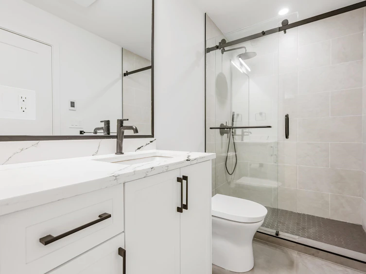 202 Lakeshore Drive, Cultus Lake, BC, V2R 5A1 - 26