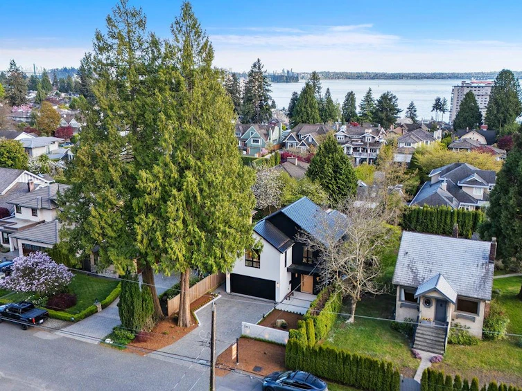 2392 Lawson Avenue, West Vancouver, BC, V7V 2E6 - 40