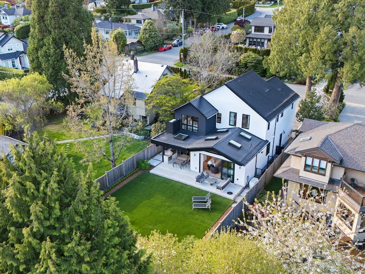 2392 Lawson Avenue, West Vancouver, BC, V7V 2E6 - 38