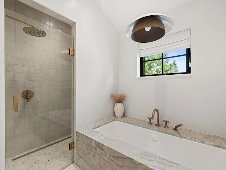 2392 Lawson Avenue, West Vancouver, BC, V7V 2E6 - 23