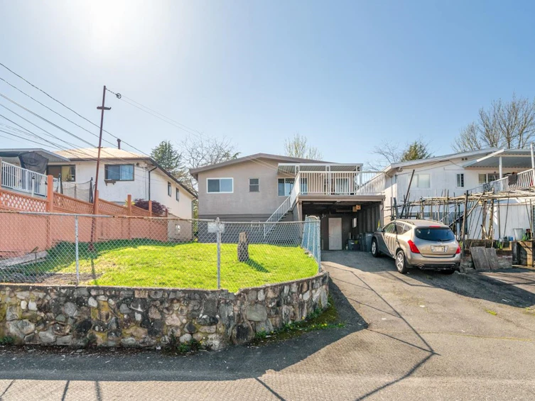 6036 Knight Street, Vancouver, BC, V5P 2V5 - 25