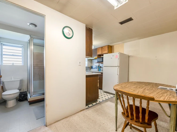 6036 Knight Street, Vancouver, BC, V5P 2V5 - 11