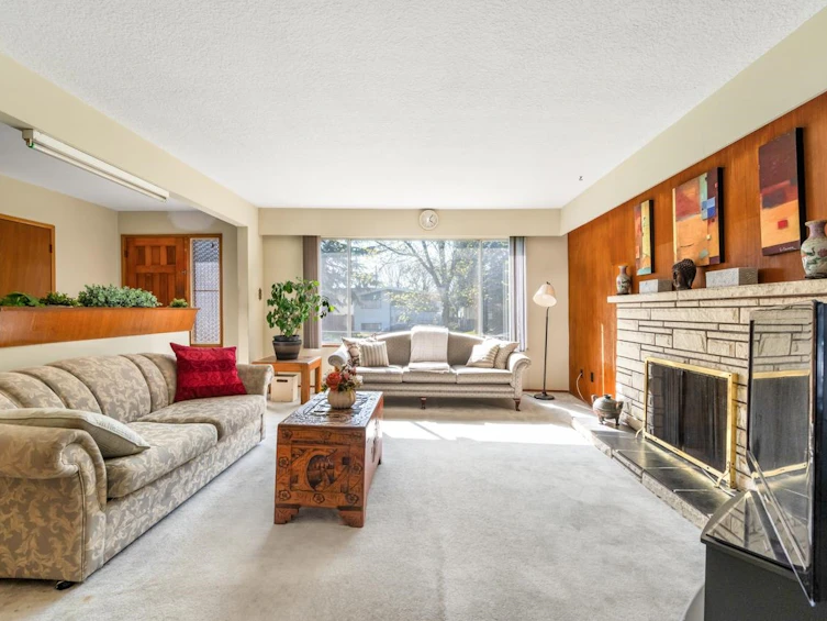 6036 Knight Street, Vancouver, BC, V5P 2V5 - 3