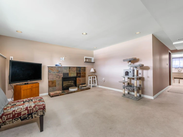 6036 Knight Street, Vancouver, BC, V5P 2V5 - 14