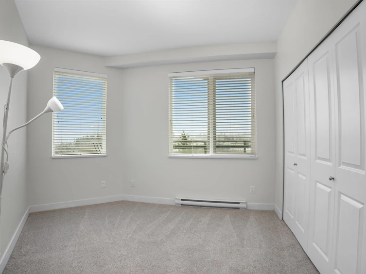 217-15850 26 Avenue, Surrey, BC, V3Z 2N6 - 15