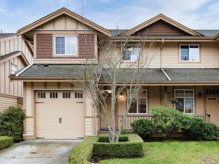 3-811 North Road, Gibsons, BC, V0N 1V9