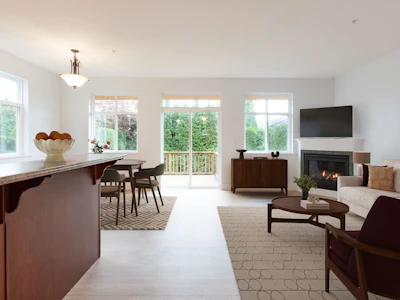 3-811 North Road - 4