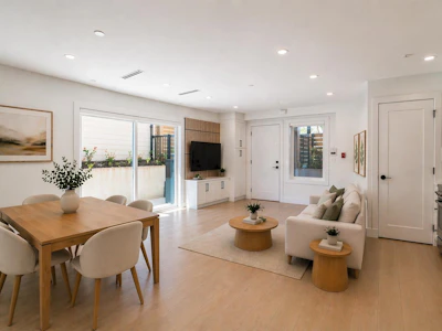 4832 Duchess Street - 4