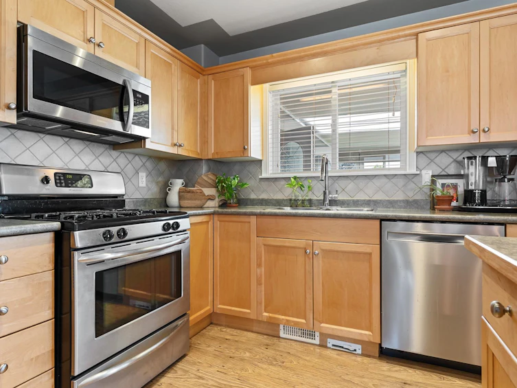 10187 Fairview Drive, Chilliwack, BC, V2P 5J5 - 11