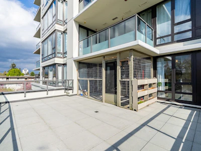 508-7325 Arcola Street - 2