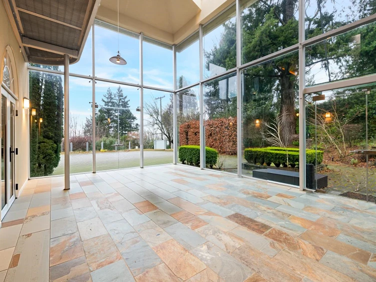 6220 Summit Avenue, West Vancouver, BC, V7W 1Y2 - 6