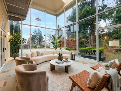 6220 Summit Avenue - 5